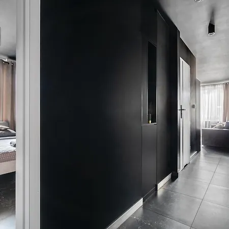 Blacknight - Self Check-in 24h Apartment *